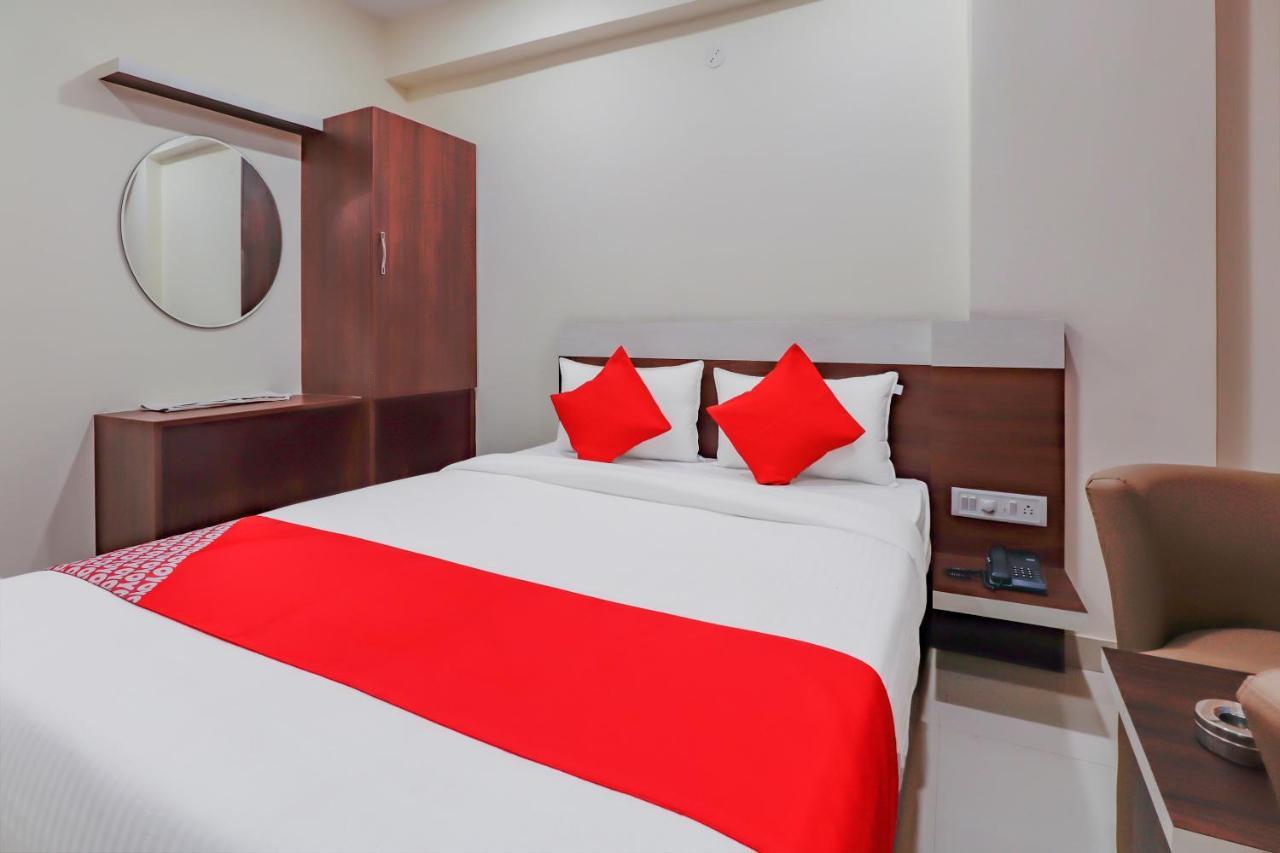 Oyo Flagship 80044 Royal Wood Deluxe Bangalore Exterior photo